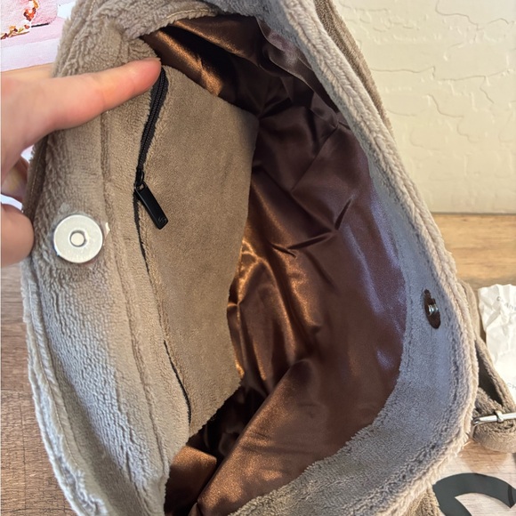 Sold———-   ** NEW **  CHANEL Precision - Picture 8 of 10